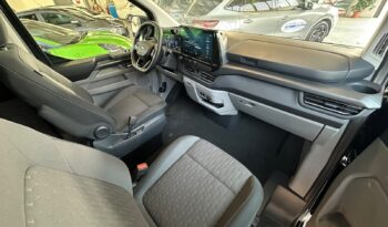 Ford Tourneo Custom KM0 pieno