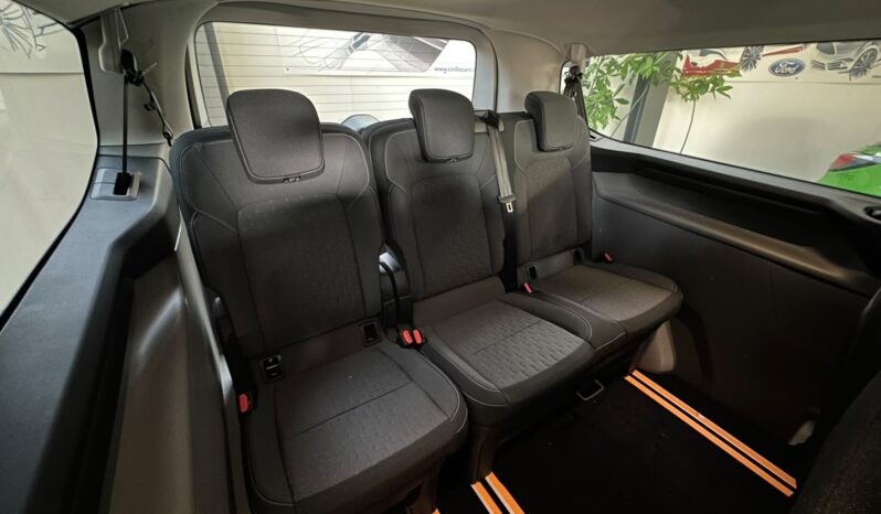 Ford Tourneo Custom KM0 pieno