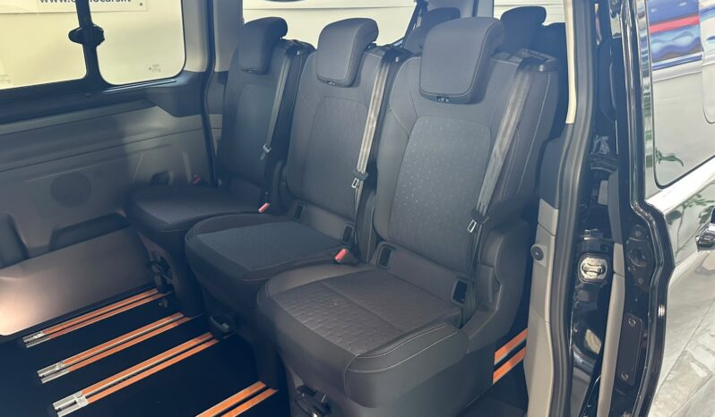 Ford Tourneo Custom KM0 pieno