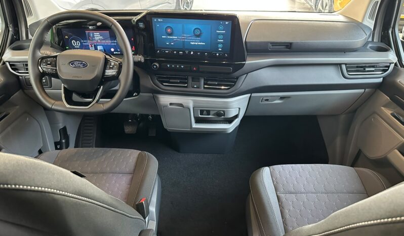 Ford Tourneo Custom KM0 pieno